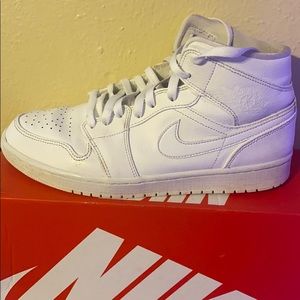Air Jordan 1 (white)